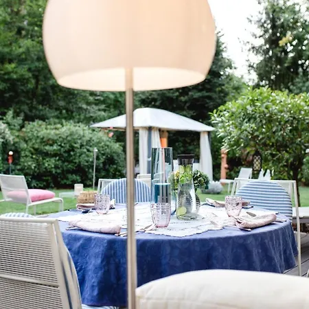 Modernes Und Gemuetliches Designerzimmer Homestay