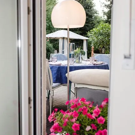 Modernes Und Gemuetliches Designerzimmer *