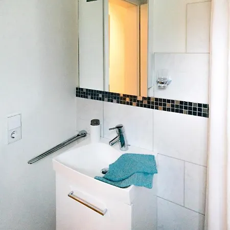 Modernes Und Gemuetliches Designerzimmer